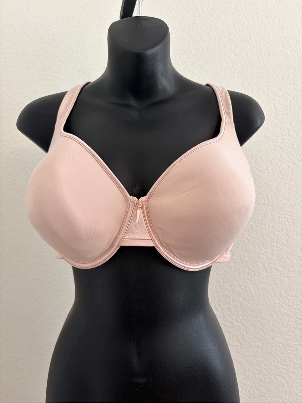 Vanity Fair Light Pink Full-Coverage Underwire Bra, size 38DD